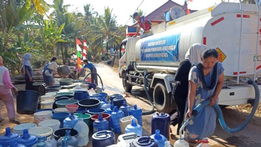 Rogoh Rp400 Ribu untuk 500 Liter Air