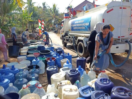 Rogoh Rp400 Ribu untuk 500 Liter Air
