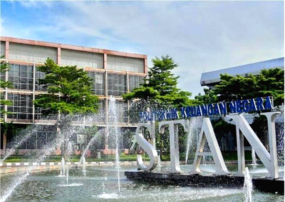 Sekolah Kedinasan (2)