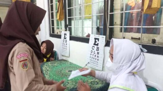 Siswa MAN 1 Kebumen Jalani Cek Kesehatan