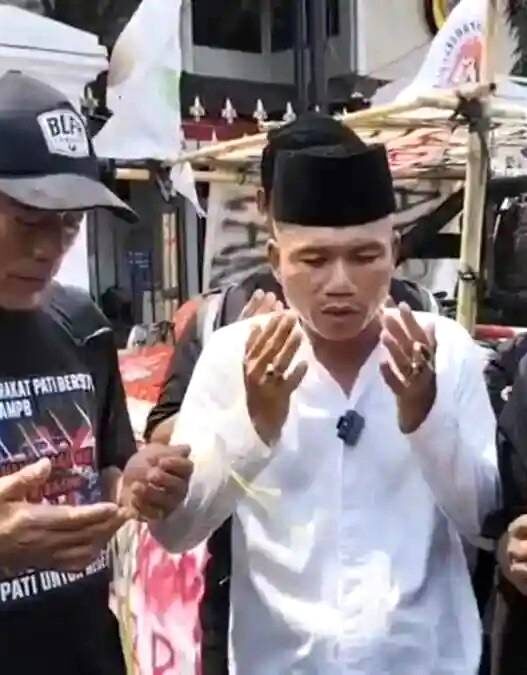 Sopir Bus AMPB Diteror Nomor Tak Dikenal