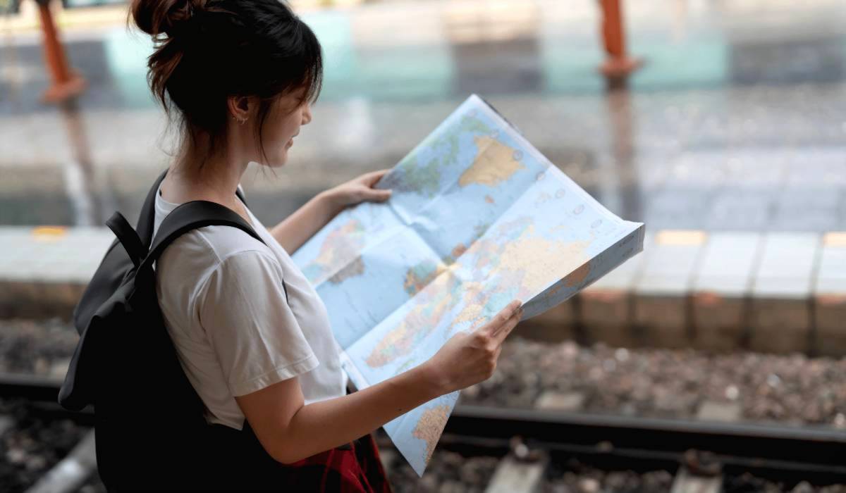 Strategi Traveling Hemat Uang