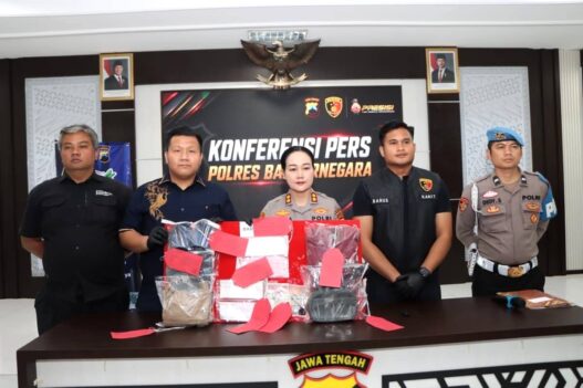 Uang dan Emas Total Rp 46 Juta Raib