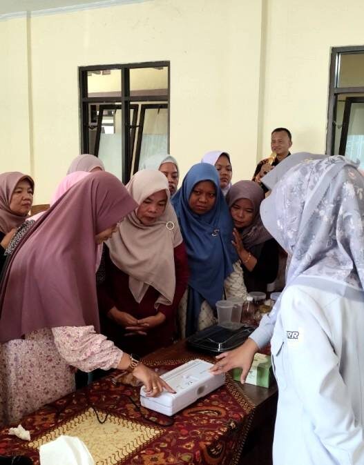 UMKM Karanggintung Dapat Pelatihan Produk Sehat