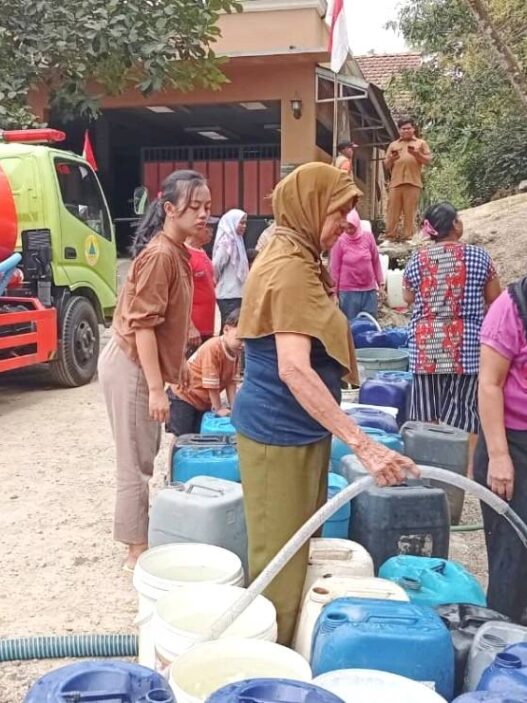 Warga Butuh Droping Air Lebih Rutin