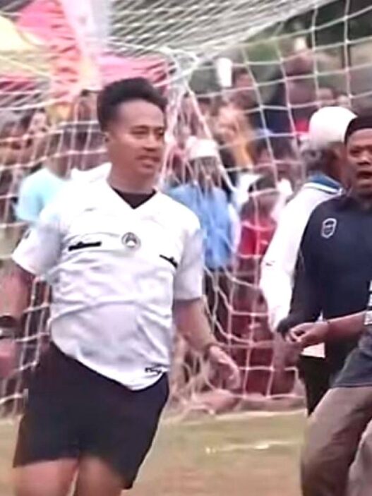 Wasit Tempuh Jalur Hukum