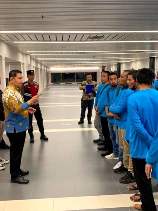 82 WNI Bermasalah Dipulangkan dari Malaysia