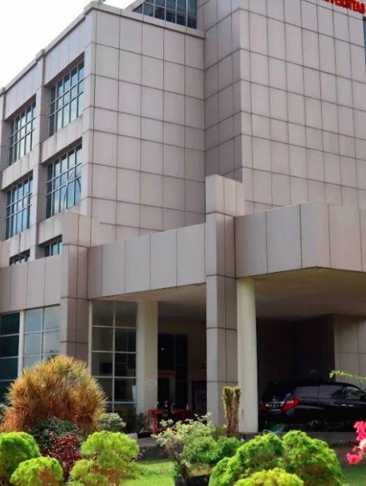 Alasan Yang Membuat Masyarakat Berobat Ke Luar Negeri