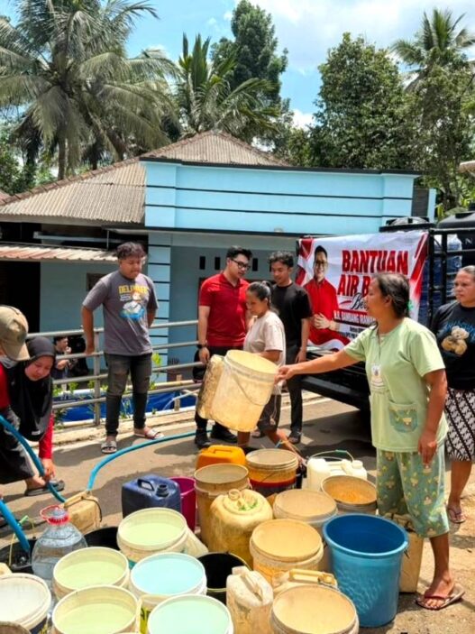 Bantuan Air Bersih Mulai Disalurkan