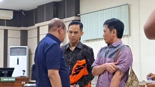 Bupati Cilacap Nonaktif Syamsul Minta Dibebaskan