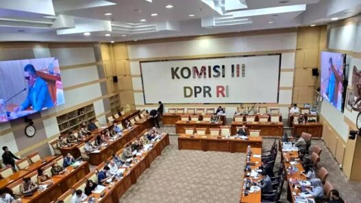 DPR Bantah Lambat Bahas RUU Aset