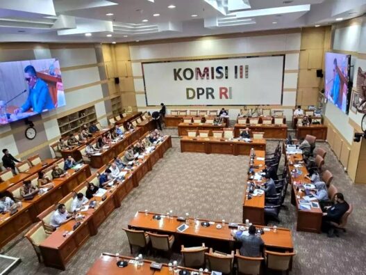 DPR Bantah Lambat Bahas RUU Aset
