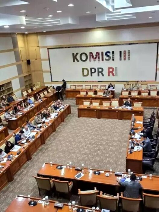 DPR Bantah Lambat Bahas RUU Aset