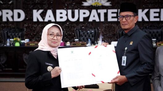 DPRD Kebumen Setujui Dua Raperda Jadi Perda