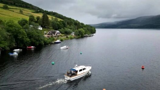 Dua Turis Klaim Lihat Monster Loch Ness