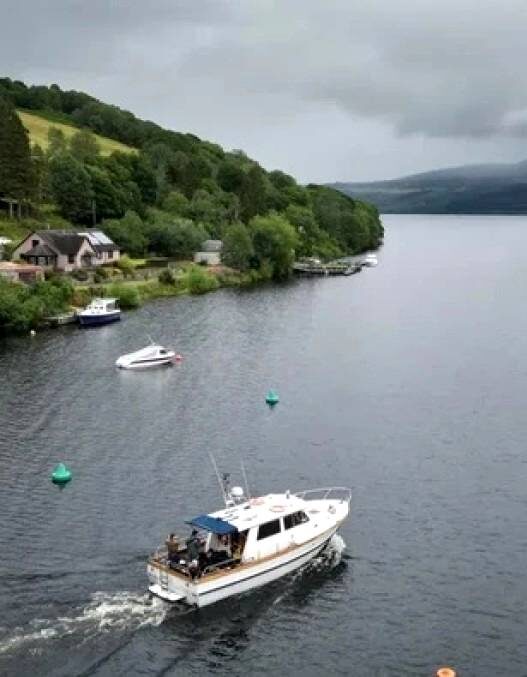 Dua Turis Klaim Lihat Monster Loch Ness