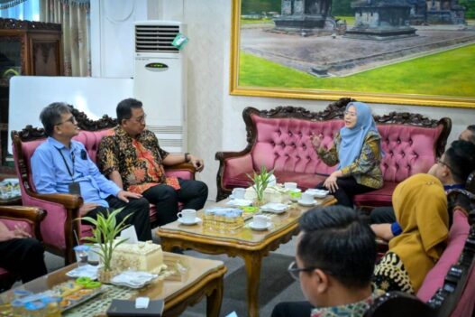 E Katalog Lebih Mahal dari Pasar Jadi Sorotan