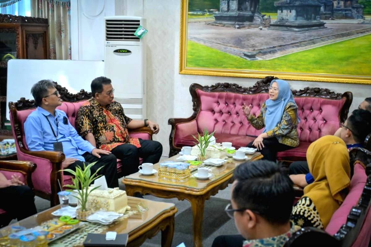 E Katalog Lebih Mahal dari Pasar Jadi Sorotan