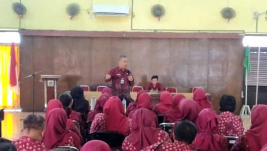 Guru Wajib Ajukan Cuti Sepekan Sebelumnya
