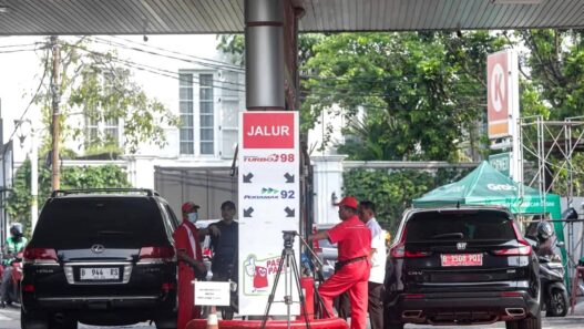 Harga BBM Nonsubsidi Melonjak hingga 20 Persen