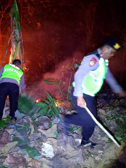 Kebakaran Lahan di Ayah Mengarah ke Permukiman