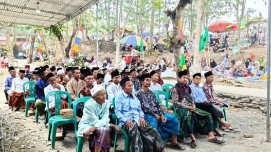 KH Zuhrul Anam Hisyam Ajak Warga Teladani Rasulullah