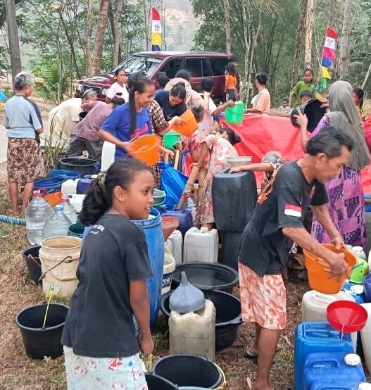 Krisis Meluas, Pemkab Tambah Droping Air Bersih