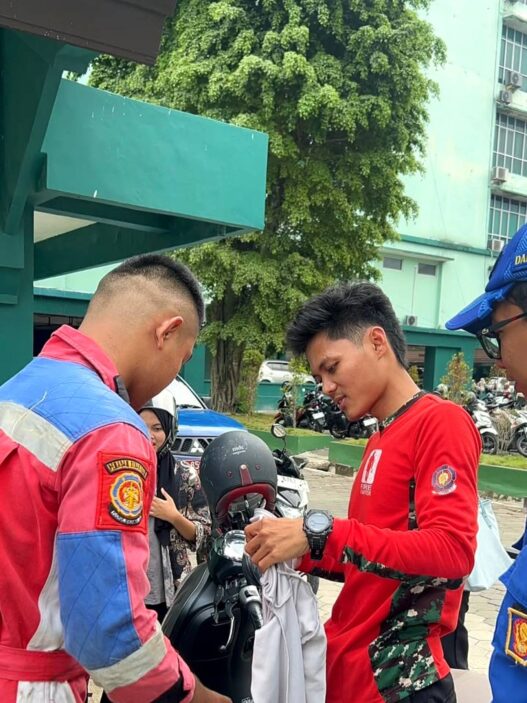 Kunci Motor Terkunci Di Jok Mahasiswi Panggil Damkar