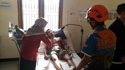 Kuras Sumur, Tiga Warga Nyaris Celaka