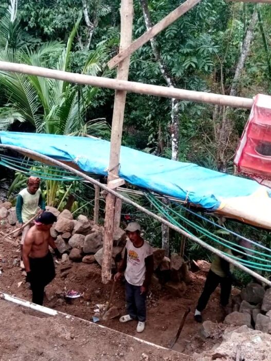 Longsor Ancam Pemukiman Warga Desa Cangkring