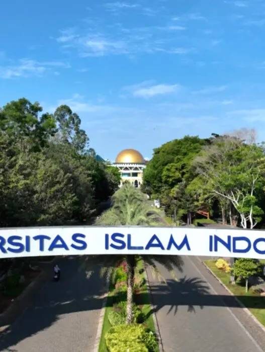 Lowongan Dosen UII