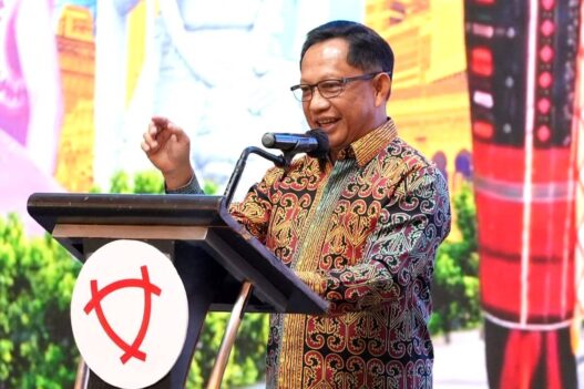 Mendagri dan DPR Kaji Usulan Masa Jabatan Kades