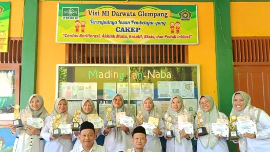 MI Darwata Glempang Kembangkan Budaya Literasi