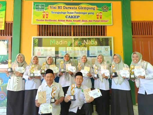 MI Darwata Glempang Kembangkan Budaya Literasi