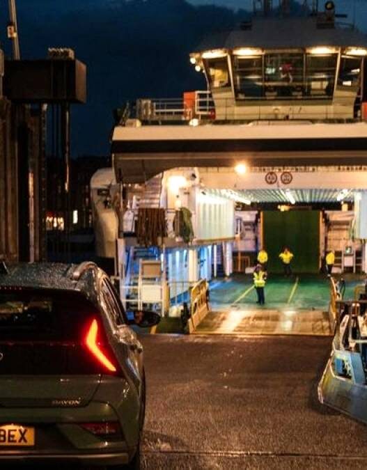 Mobil Listrik Tak Bisa Sembarangan Naik Kapal