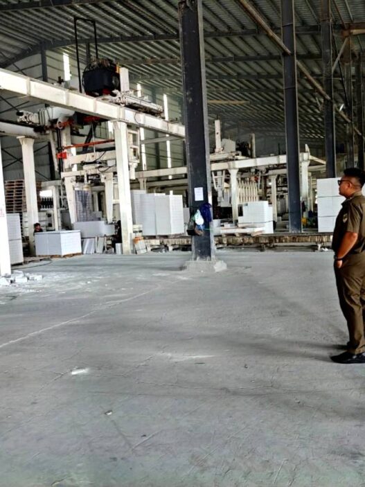 Nekat Beroperasi Meski Sedang Disanksi