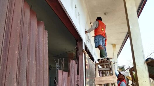 Pasar Sumpiuh Mulai Diperbaiki