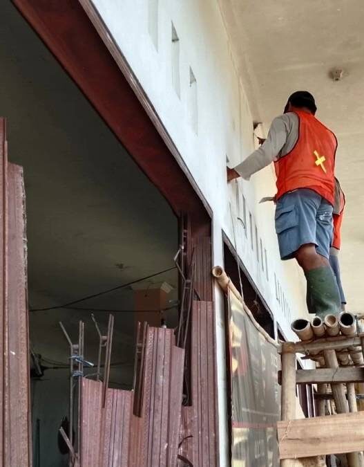 Pasar Sumpiuh Mulai Diperbaiki