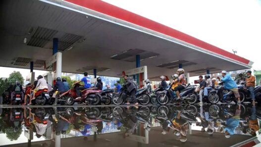 Pemerintah Pertahankan Harga Pertalite Rp 10 Ribu
