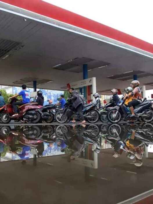 Pemerintah Pertahankan Harga Pertalite Rp 10 Ribu