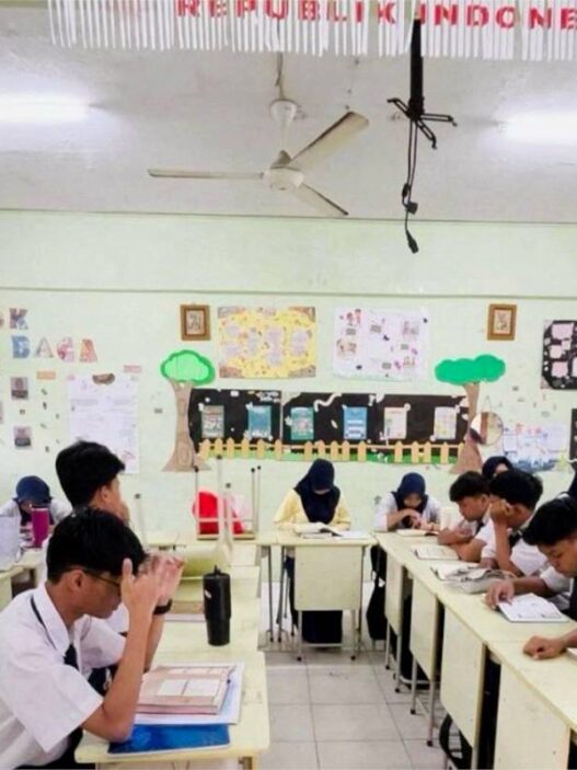 Pemprov DKI Terapkan PJJ Mulai Hari Ini
