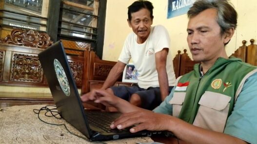 Petani Dapat Asuransi Padi Gratis