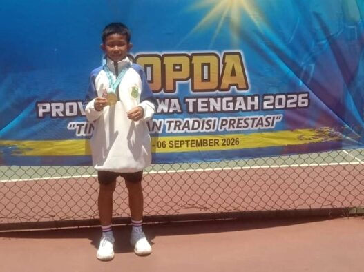 Petenis Cilik Raih Emas POPDA Jateng