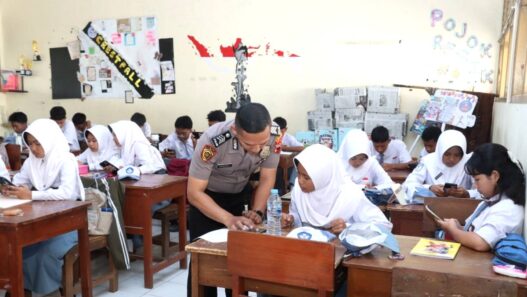 Polres Kebumen Ajak Pelajar Bijak Gunakan AI