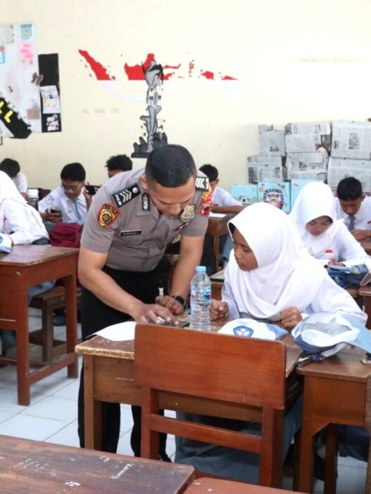 Polres Kebumen Ajak Pelajar Bijak Gunakan AI