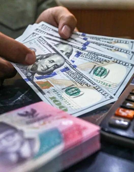 Rupiah Diprediksi Melemah Dampak Bencana