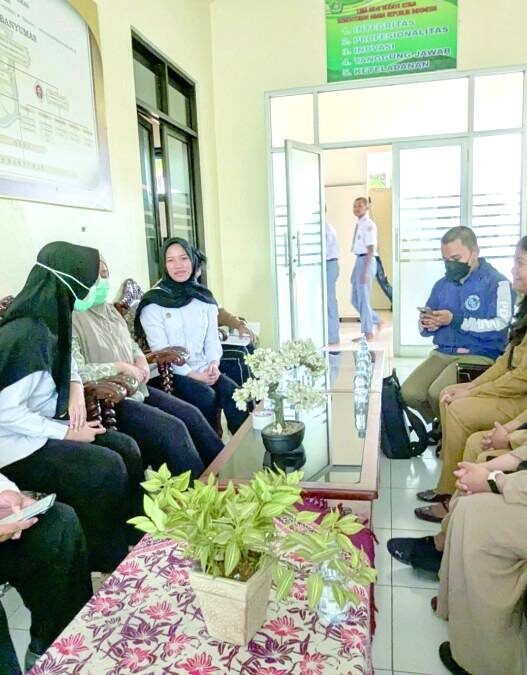 Sampel Ayam Woku Positif Bacillus Cereus dan E. Coli