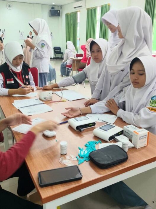 Siswa MAN 2 Jalani Cek Kesehatan Gratis