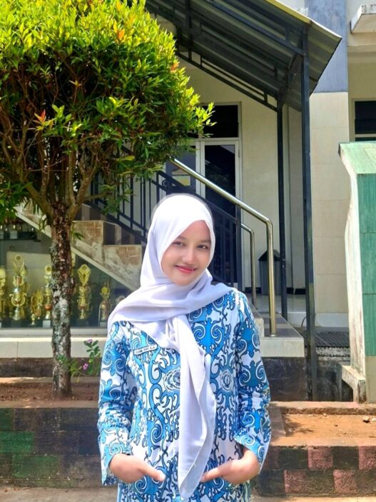 Siswi SMAN 1 Majenang Lolos Parlemen Remaja Tingkat Nasional