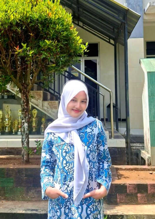 Siswi SMAN 1 Majenang Lolos Parlemen Remaja Tingkat Nasional
